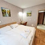 Roza Home